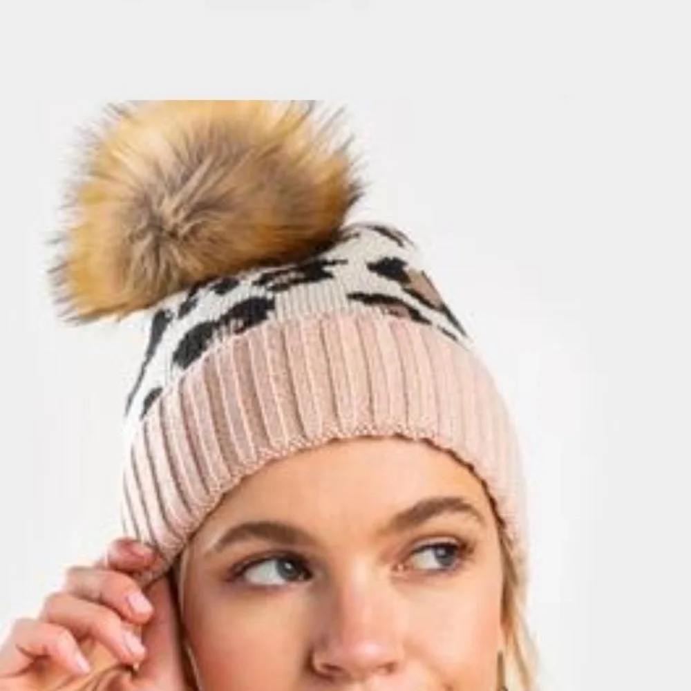 Beanie and mask knit leopard